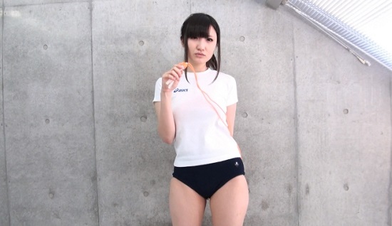 グラビアモデル胡桃.*